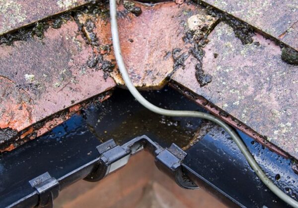 The gutter clear and draining.
