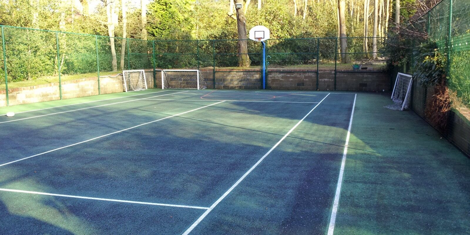 tennis-court-cleaning-surrey__after