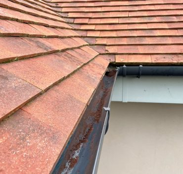 gutter-cleaning-woking-surrey__after